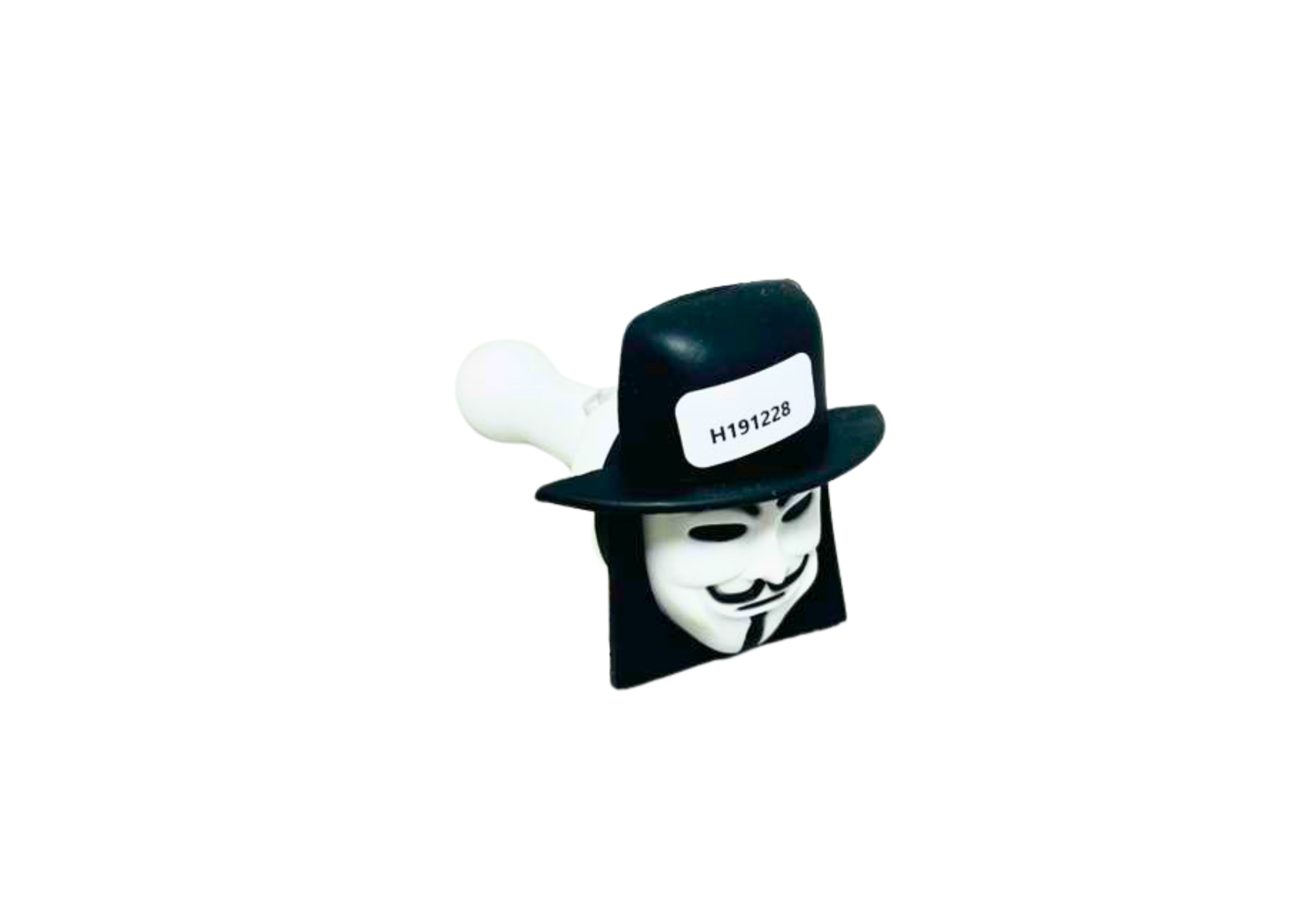 V FACE WITH HAT HP